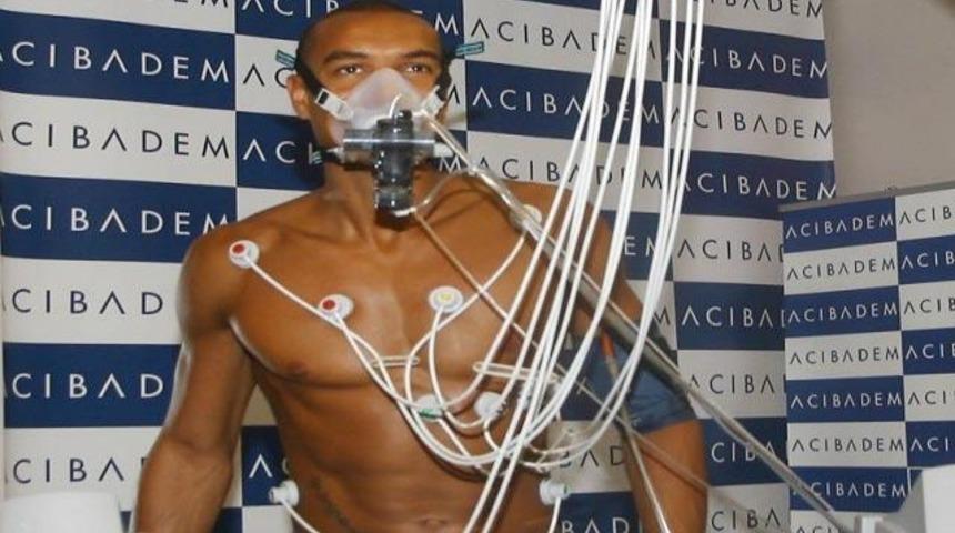 Ferrari sağlam &ccedil;ıktı! (VİDEO)