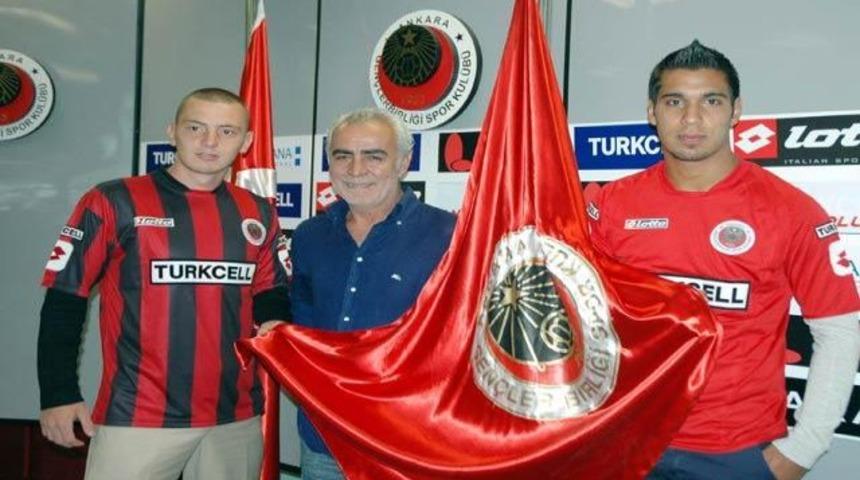 'Yerli Zlatan' imzayı attı! (VİDEO)