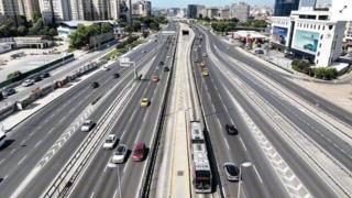 Bayramın ilk gününde İstanbul'da yollar boş kaldı