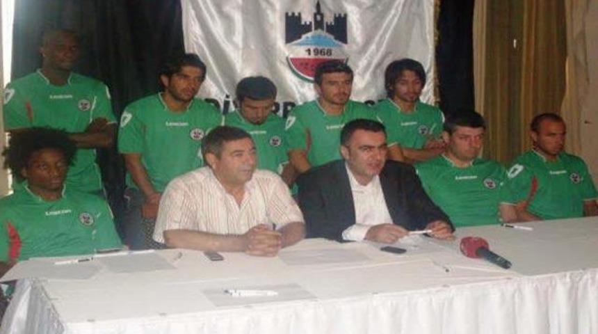 Diyarbakırspor'dan imza şov!