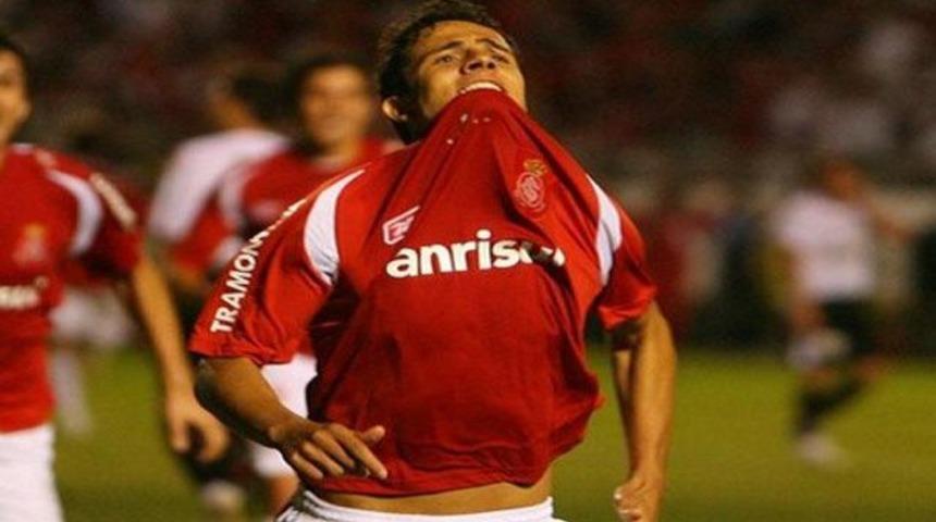 Fener'e yeni Brezilyalı (VİDEO)