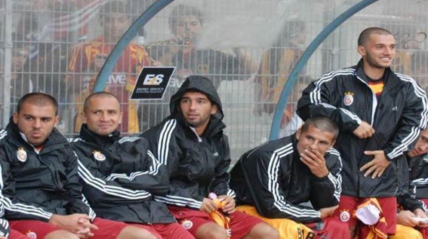 Aslan, T&uuml;rkiye'den yiyecek g&ouml;t&uuml;r&uuml;yor