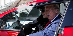 Trump ile Elon Musk kavgası büyüyor! Tesla'sını da satacak! "Aklını kaçırdı"