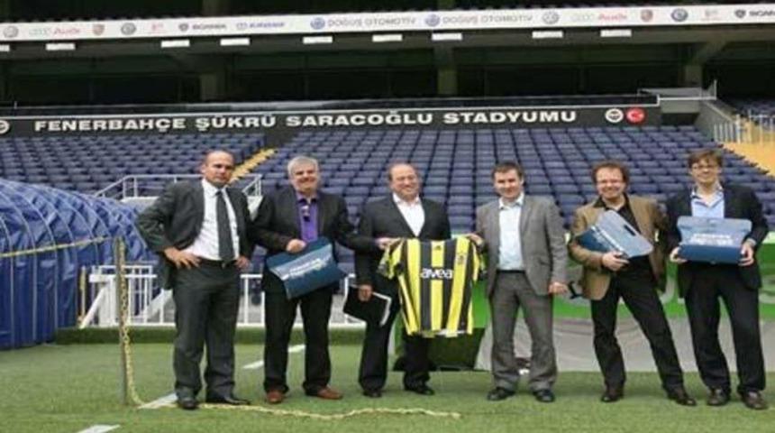 UEFA heyeti F.Bah&ccedil;e'ye ziyaret etti!