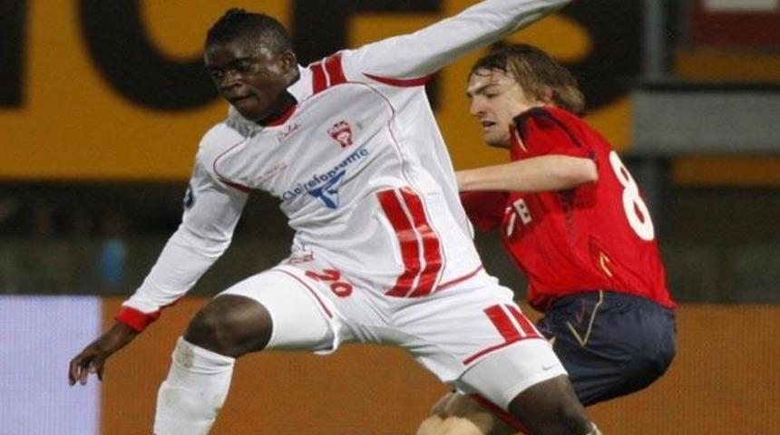 Zico, Caner'i kadro dışı bıraktı!