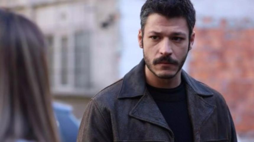 İnci Taneleri'nin Cihan'ı Kubilay Aka saçlarını pembeye boyadı! Görenler inanamadı