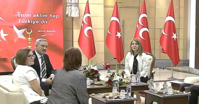 Genel merkezlerde bayramlaşma trafiği