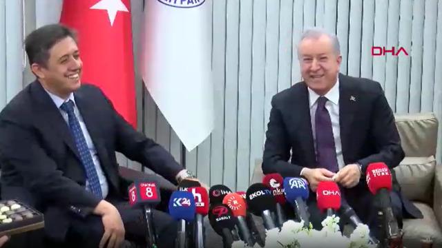 Genel merkezlerde bayramlaşma trafiği: AK Parti, MHP, DEM Parti... 'Demli çay' şakası damga vurdu