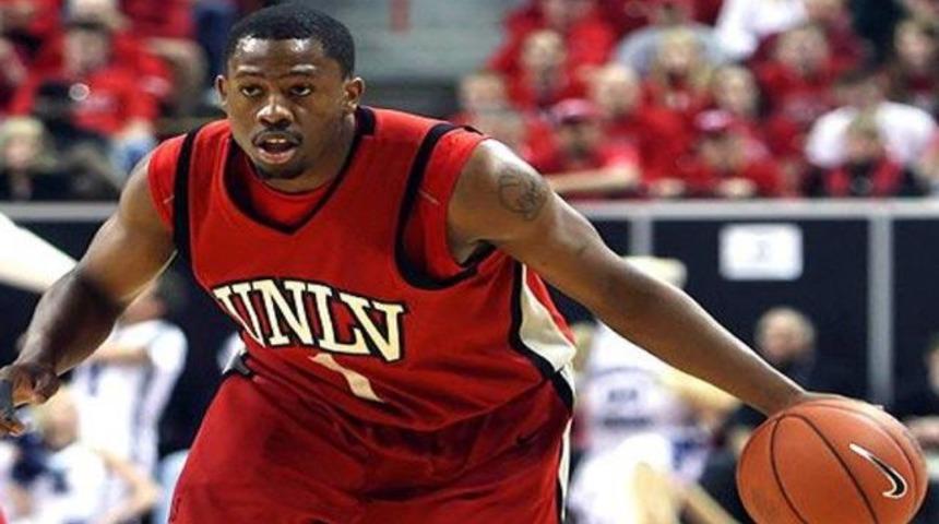 Wink Adams Oyak Renault'da!