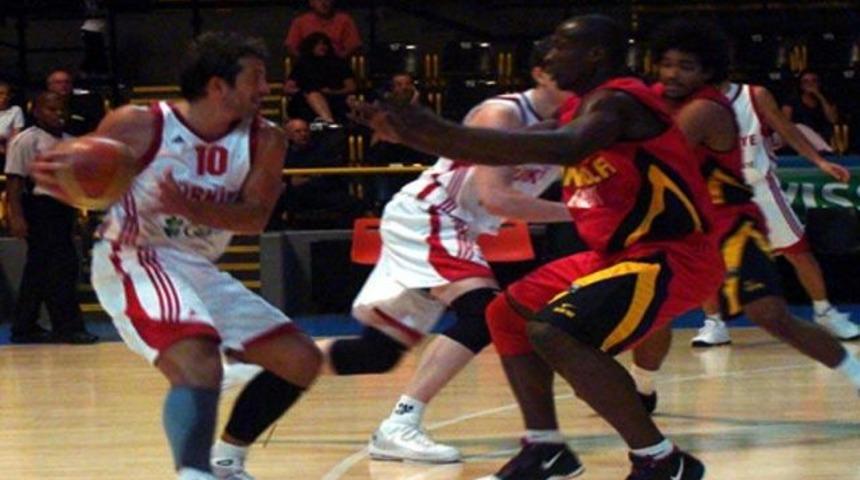 Angola 12 Dev Adam'ı zorladı: 87-84