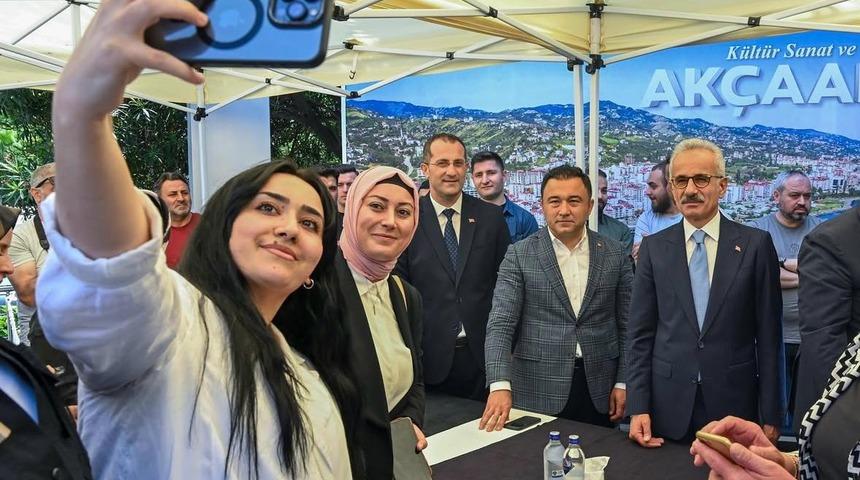 Bakan Uraloğlu: Bayram trafiğinde; olağanüstü bir durum yok, yoğunluk az