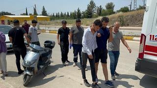 Motosiklet devrildi: 2 yaralı