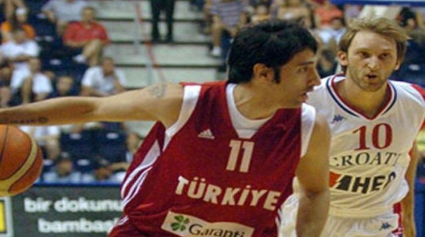 Serkan kalmak istiyor!