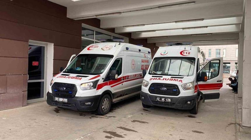 Motosiklet devrildi: 1 yaralı