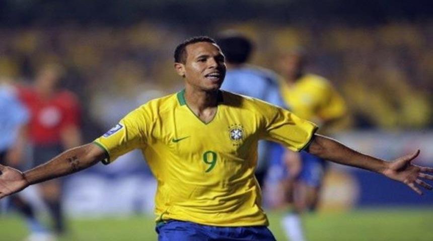 Santos'lu Brezilya galip: 1-0 (VİDEO)