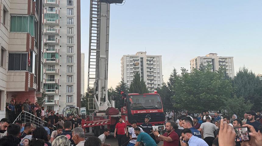 Diyarbakır'daki yangınla ilgili akılalmaz iddialar! "Yüzlerce insanın söylemesine rağmen..."