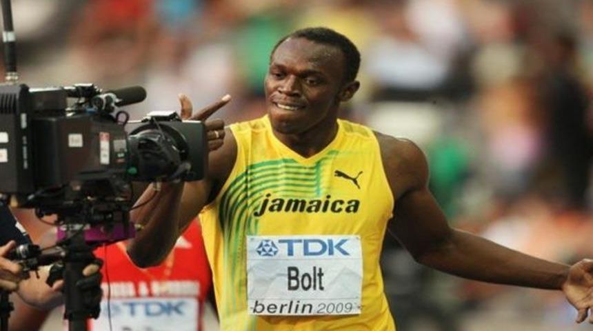 Yine Bolt, yine d&uuml;nya rekoru! (VİDEO)