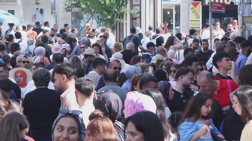 İstanbul'da kalanlar oraya akın etti! Yürümek imkansız hale geldi: "Nefes almakta zorlanıyoruz"
