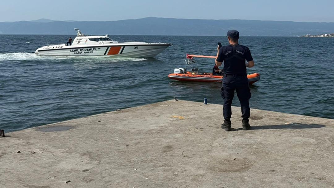 İskelede can pazarı! Denize atlayan 14 yaşındaki çocuk boğuldu, onu kurtarmak isteyen kişi son anda kurtarıldı 1