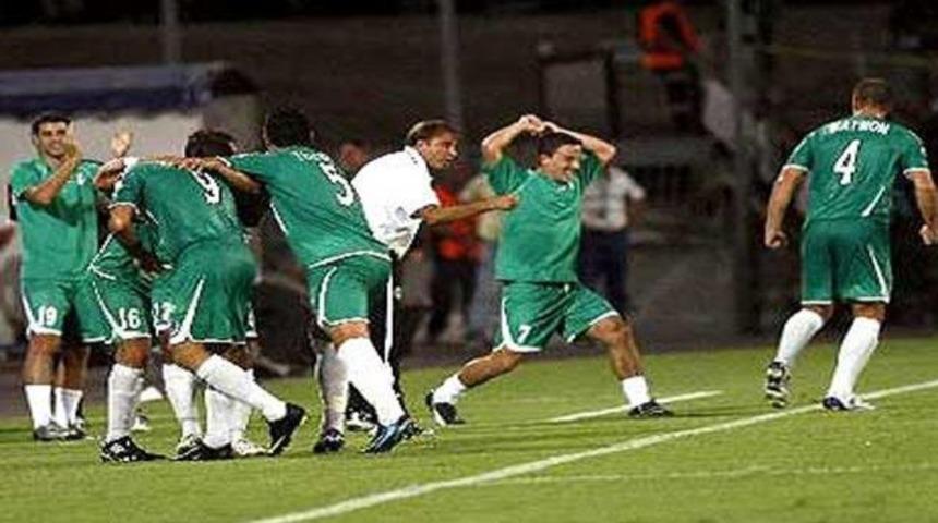 Gol dedi, 8 dakika sonra iptal etti!