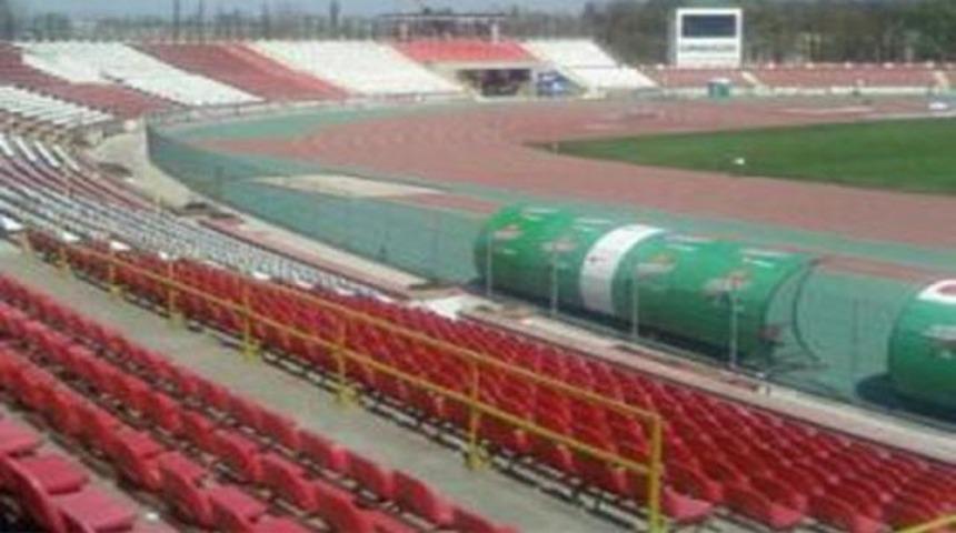 D.B&uuml;kreş ma&ccedil;ı seyircisiz