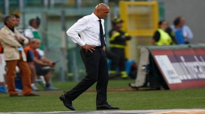 Roma'nın hocası istifa etti!