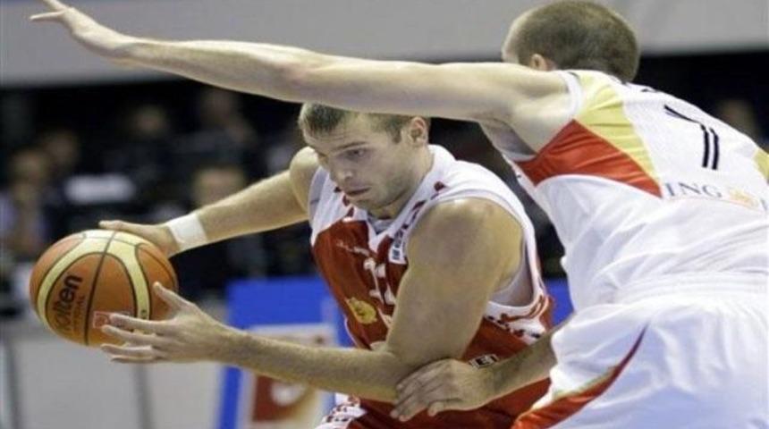 Almanya yakalanmadı: 76-73