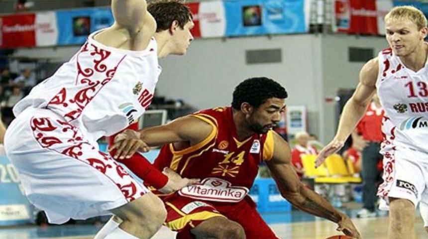 Nefes kesen ma&ccedil; Rusya'nın: 71-69
