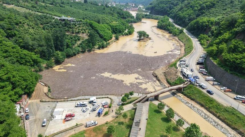 AFAD acı haberi duyurdu! Akçaabat'ta sele kapılan adamın cansız bedenine ulaşıldı