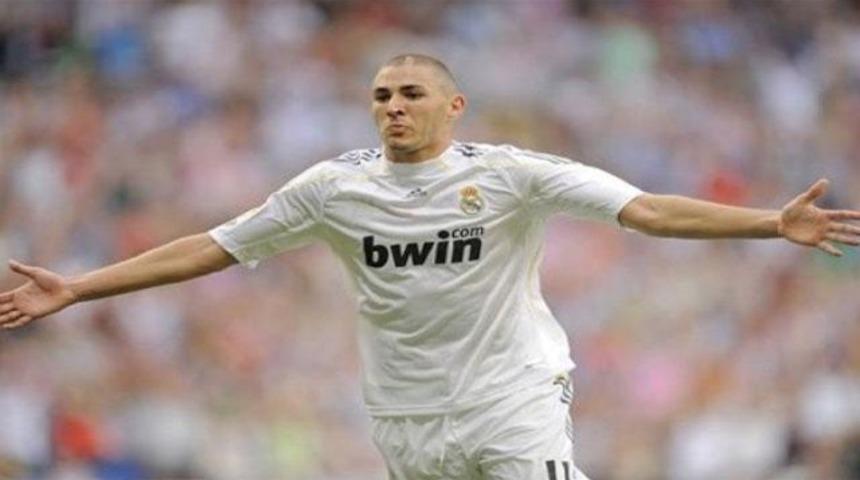 Real, Benzema ile g&uuml;ld&uuml;: 3-0 (VİDEO)