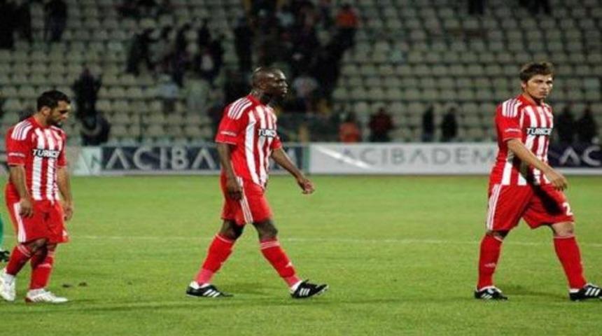 Sivas ligin dibine demir attı!