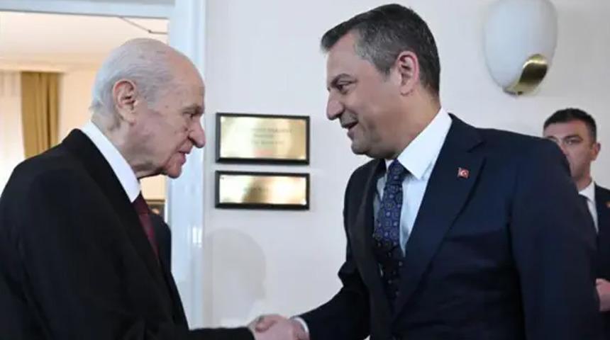 Bahçeli'den Özgür Özel'e telefon! Ferdi Zeyrek'in durumunu sorup geçmiş olsun dileklerini iletti