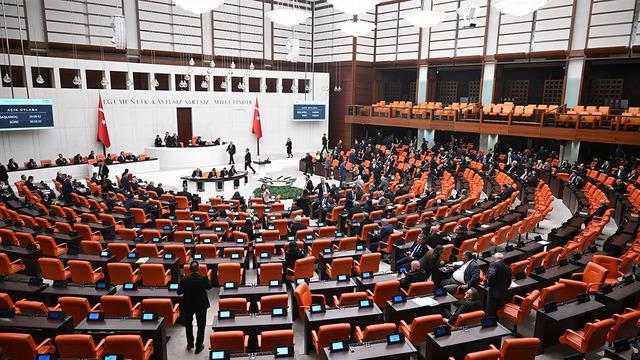 Araç sahipleri dikkat: Trafik cezalarına büyük zam, hapis cezası yolda!
