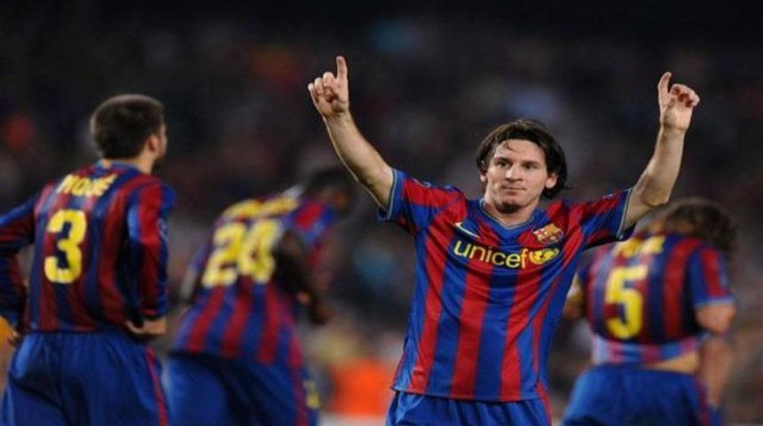 Messi, Shevchenko'yu &uuml;zd&uuml;: 2-0 (VİDEO)