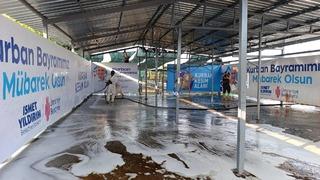 Ümraniye'de kurban temizliği ve dezenfeksiyon çalışmaları başladı