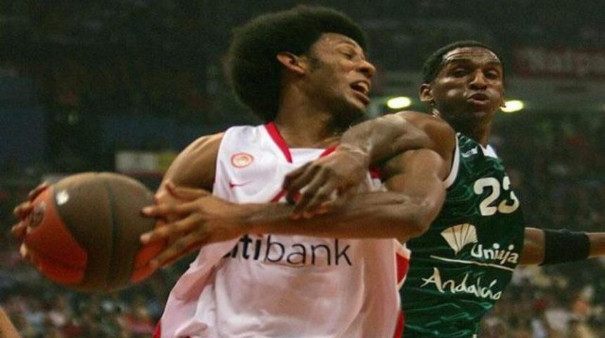 Olympiakos almadı; Lakers kaptı!