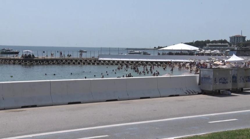 Kurban Bayramı’nda Caddebostan Plajında yoğunluk oluştu