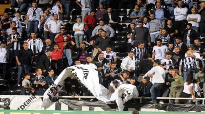 Trib&uuml;nleri kimler karıştırdı?