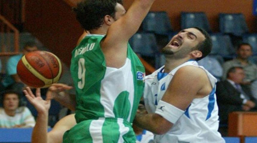 Bornova yabancılarıyla g&uuml;ld&uuml;: 63-60