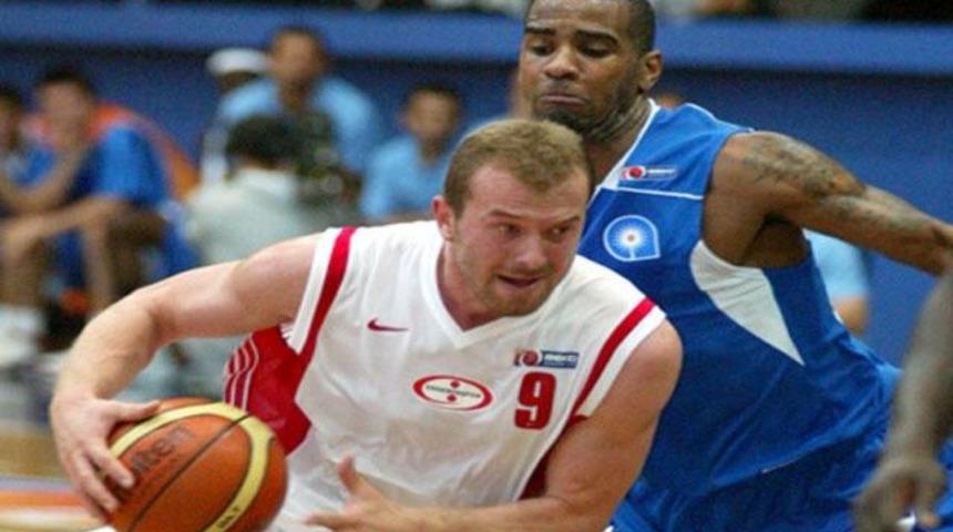 Erdemir son saniyede g&uuml;ld&uuml;: 67-65