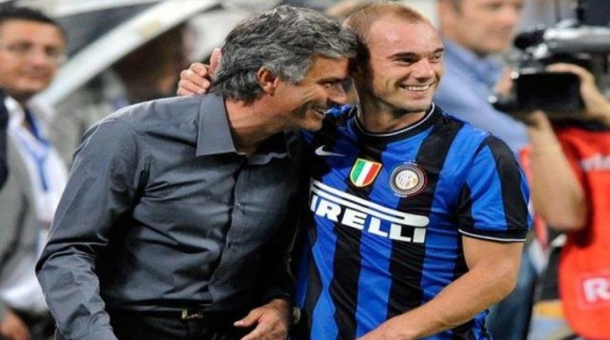 Mourinho'nun ilginç gol sevinci! (VİDEO)