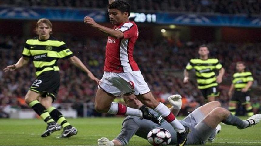 Hakemi aldatmaya 5 dakika ceza!