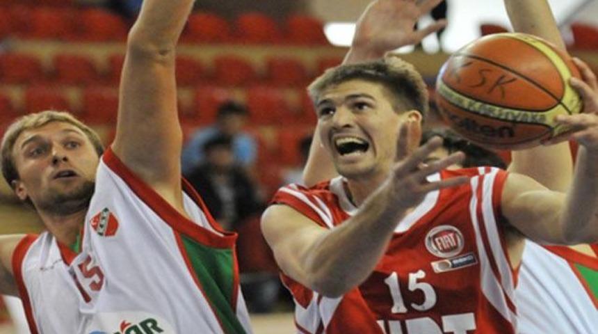 Karşıyaka &ccedil;eyrek finalde: 80-79