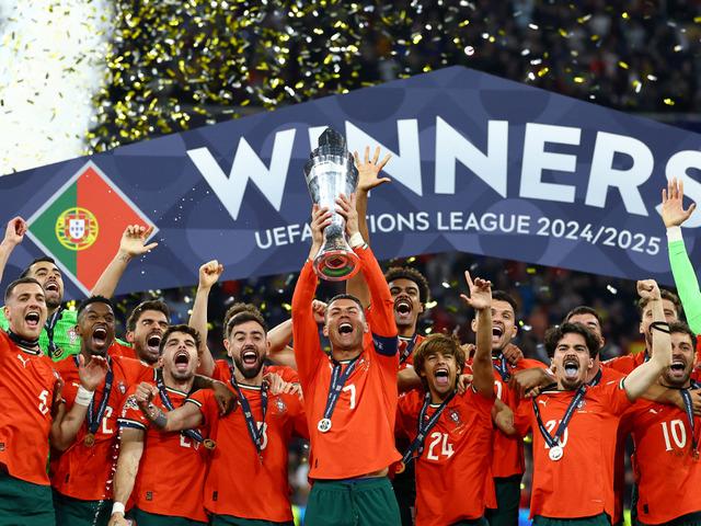 UEFA Uluslar Ligi finalini 40 yaşındaki Cristiano Ronaldo kazandı! 17'lik Lamine Yamal'a kupa dersi verdi...