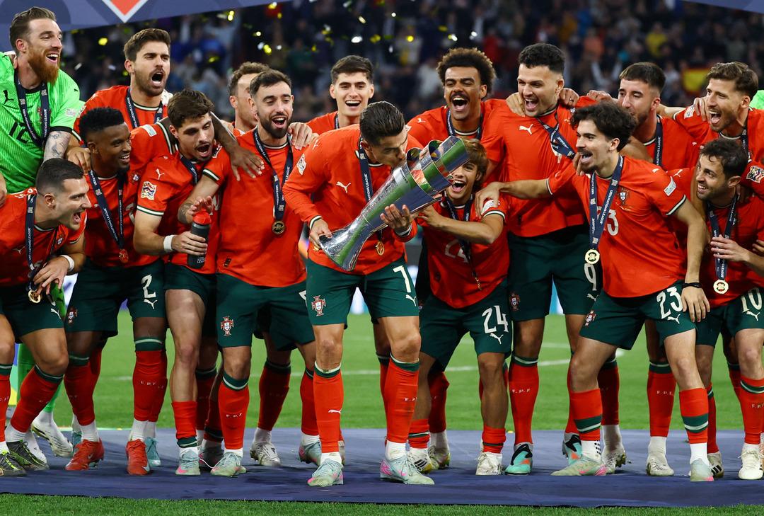 2025-06-08T221100Z_1687919023_UP1EL681PMAUD_RTRMADP_3_SOCCER-UEFANATIONS-POR-ESP-REPORT