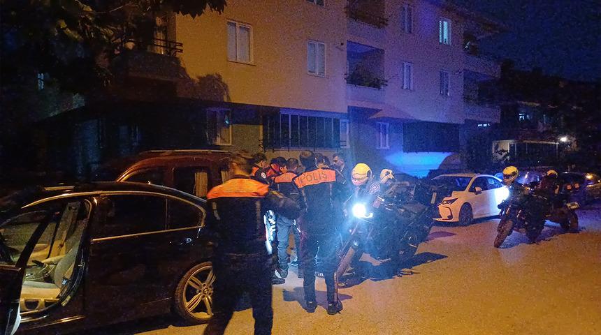 Çorum'da silahlı kavga: 1'i polis, 2 kişi yaralandı