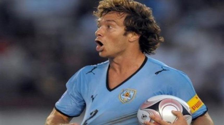 Bir darbe de Lugano'dan!