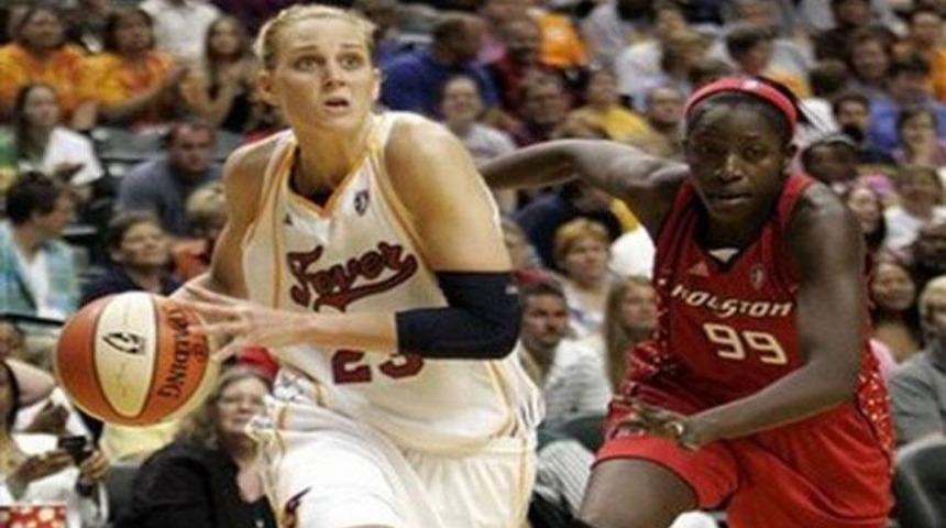 Katie Douglas G.Saray'da!