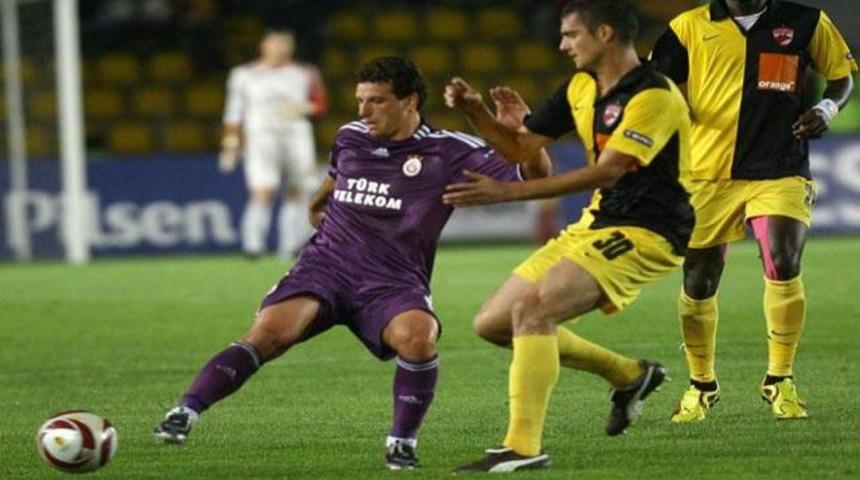 Elano'dan Alex'e g&ouml;nderme!