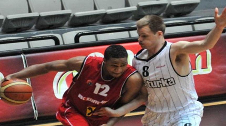 Beşiktaş gruplara kaldı